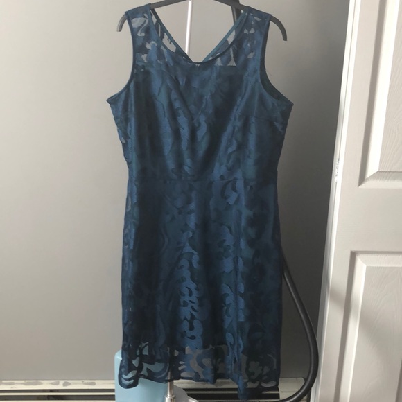 Dress - Picture 2 of 2